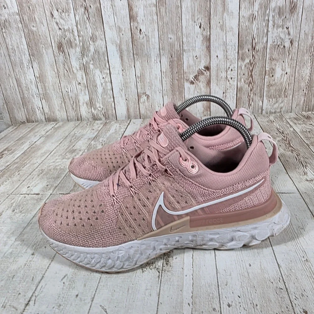 Nike every sporty